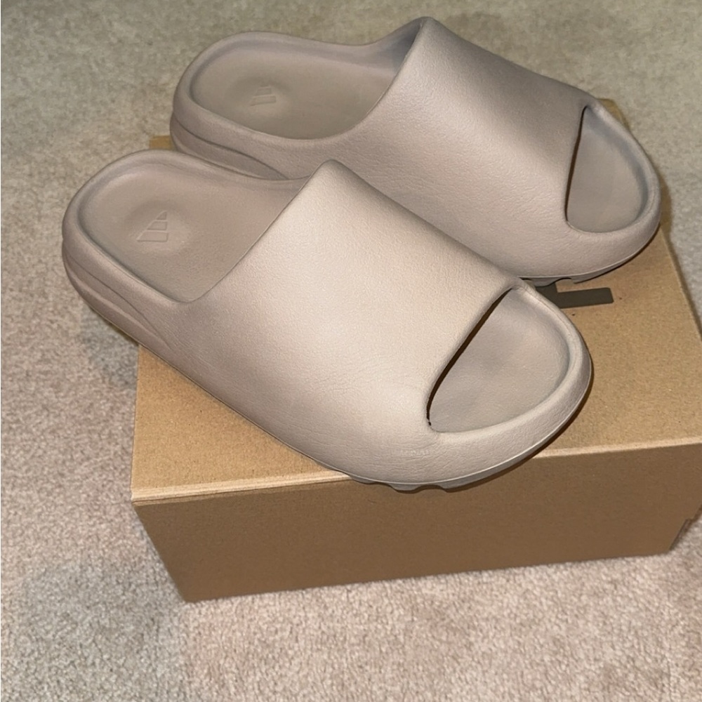 Pure Yeezy Slides